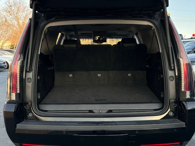 Used 2017 Cadillac Escalade ESV Premium Luxury image 40