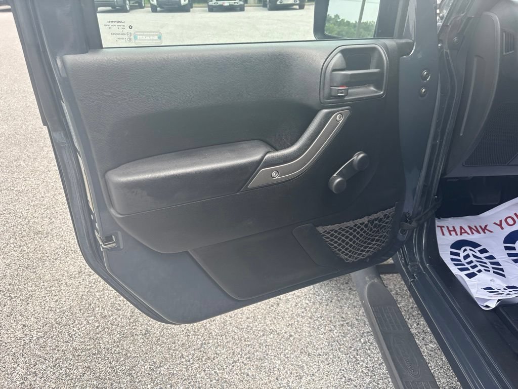 Used 2016 Jeep Wrangler Sport AWD/4WD image 19