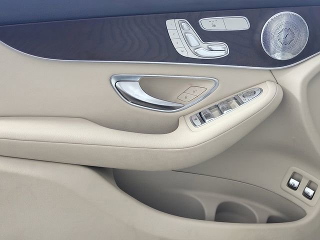 Used 2019 Mercedes-Benz GLC 350e 4MATIC image 22