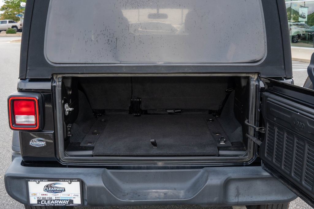 Used 2022 Jeep Wrangler Unlimited Sport AWD/4WD image 7