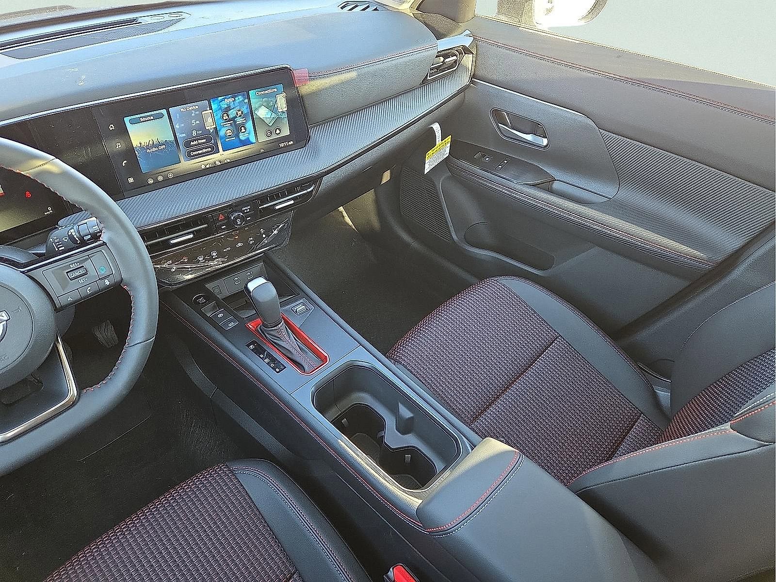 New 2026 Nissan Kicks SR w/ SR Premium Package image 11