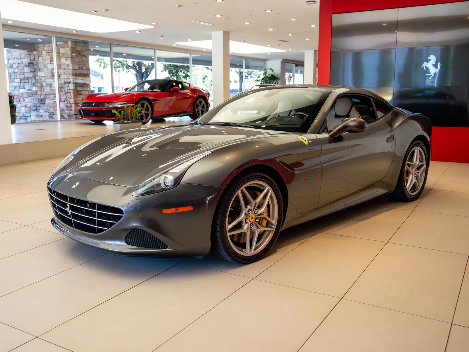 Certified 2017 Ferrari California T RWD image 33