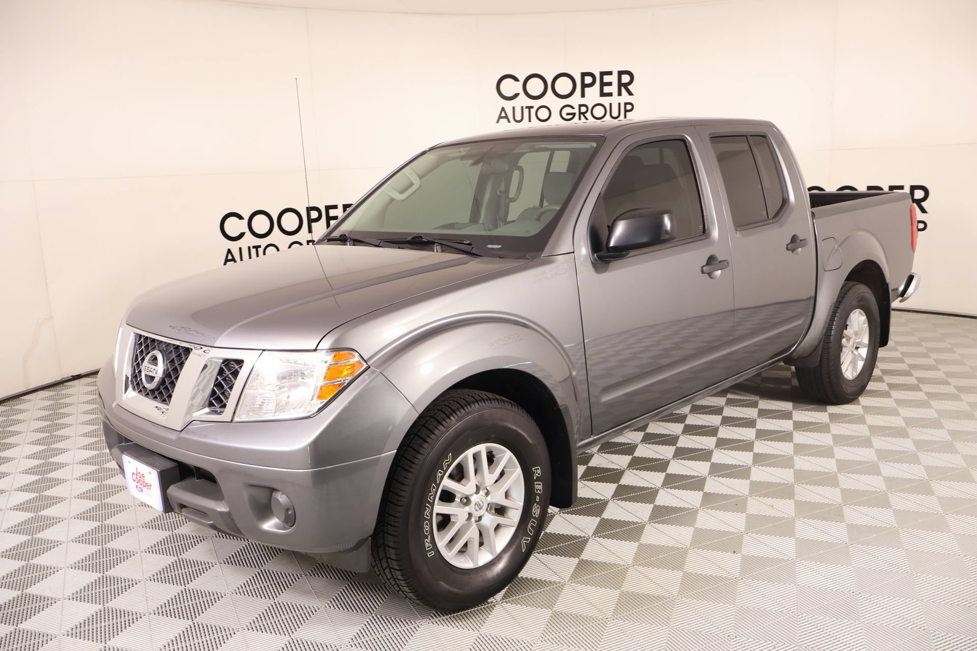 Used 2021 Nissan Frontier SV w/ SV Utility Package RWD image 9