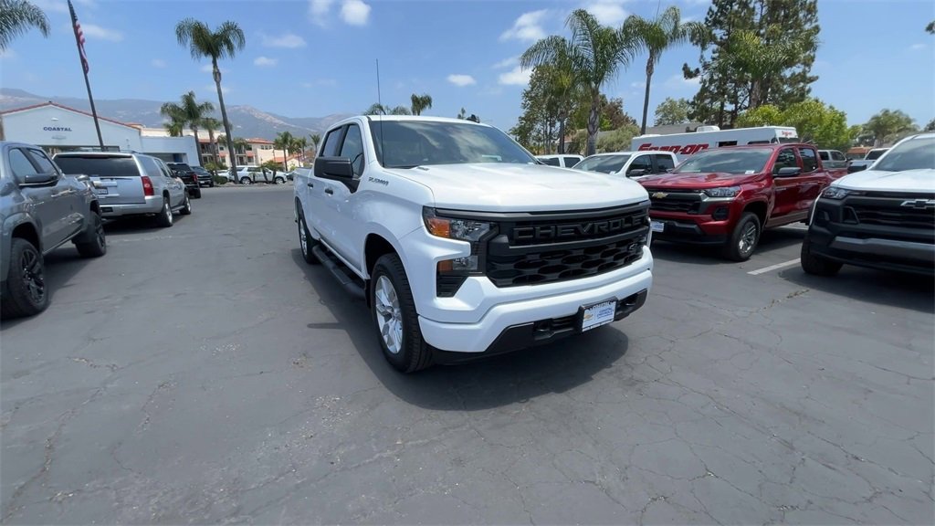 New 2025 Chevrolet Silverado 1500 Custom image 2