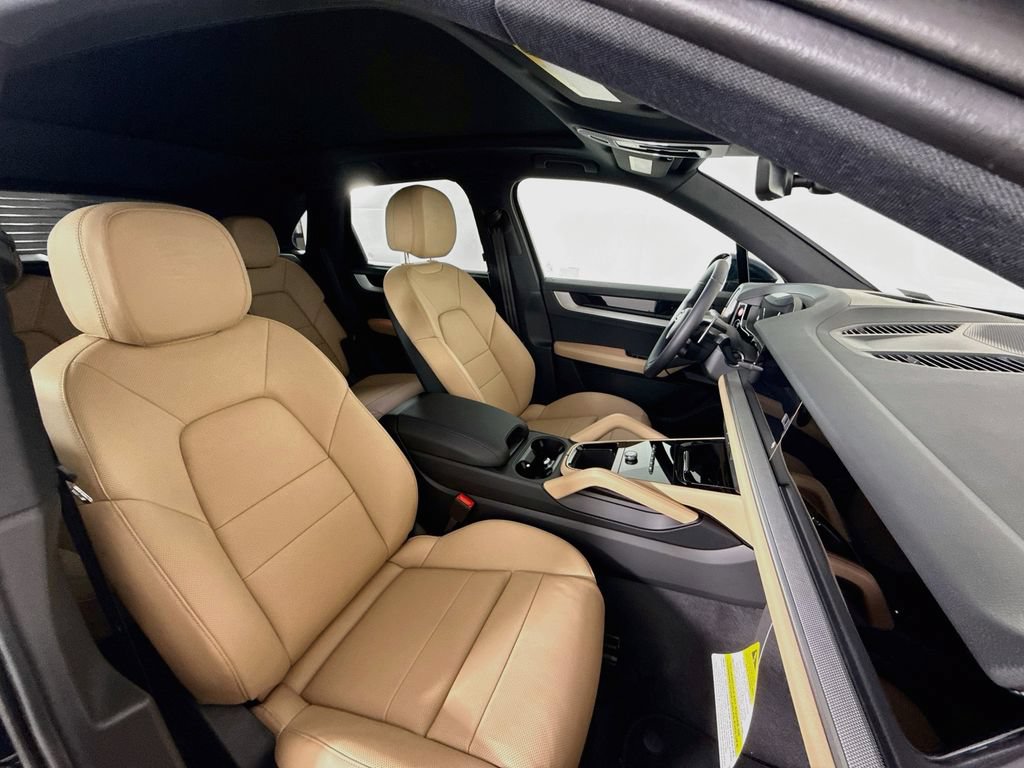 New 2026 Porsche Cayenne AWD/4WD image 27