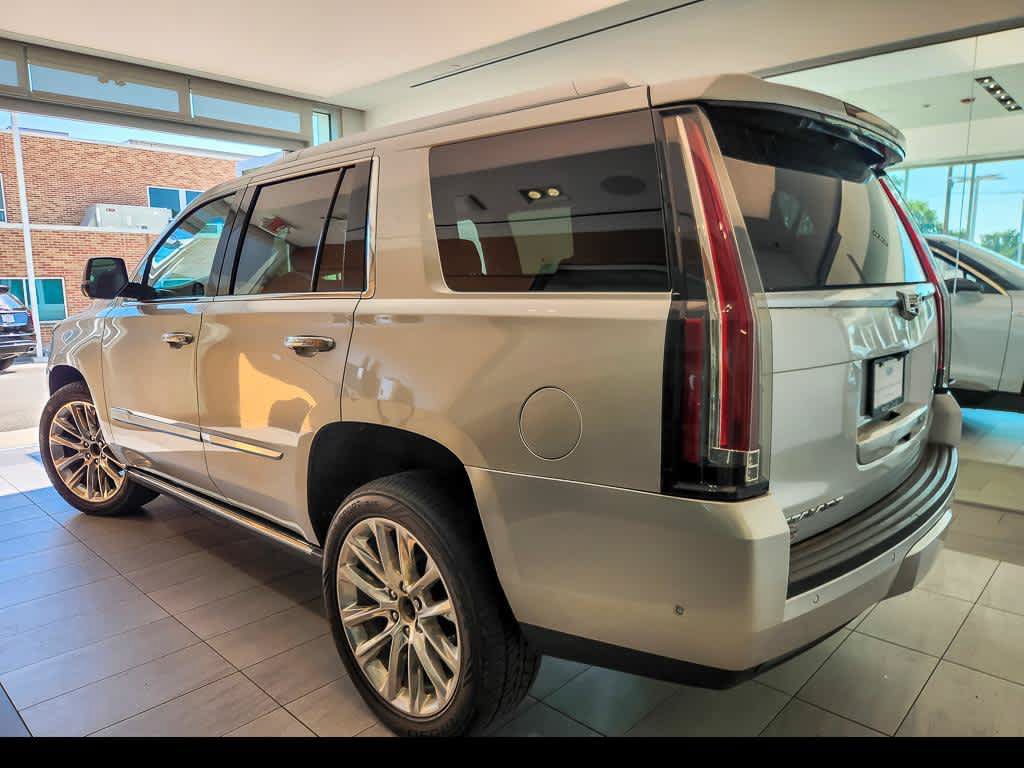 Used 2018 Cadillac Escalade Premium Luxury AWD/4WD image 8