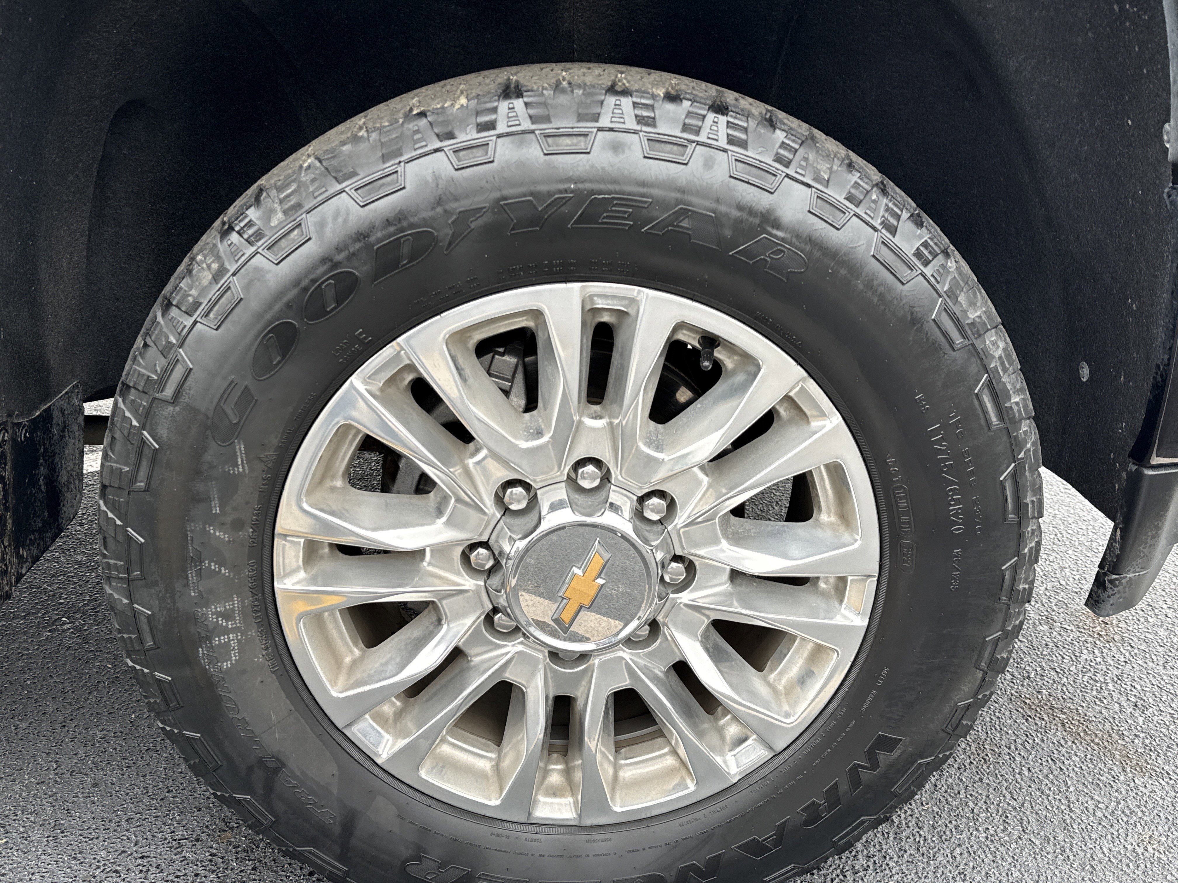 Used 2022 Chevrolet Silverado 2500 High Country w/ Z71 Off-Road Package image 19