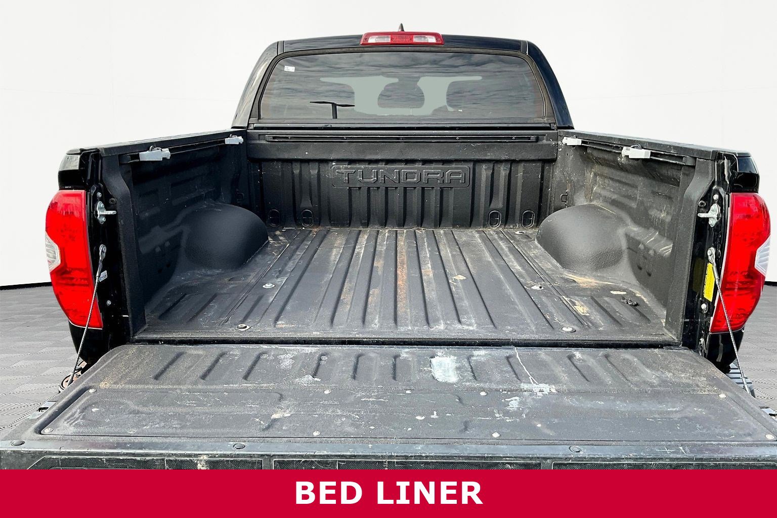 Used 2021 Toyota Tundra Limited w/ Limited Premium Package AWD/4WD image 7