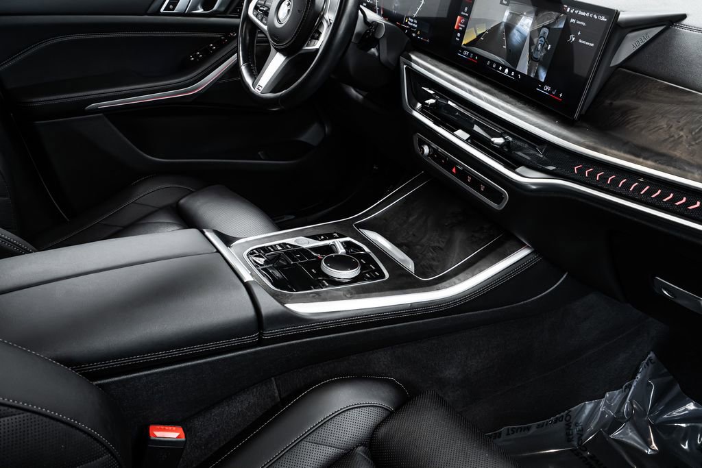 Used 2024 BMW X5 sDrive40i w/ M Sport Package image 30