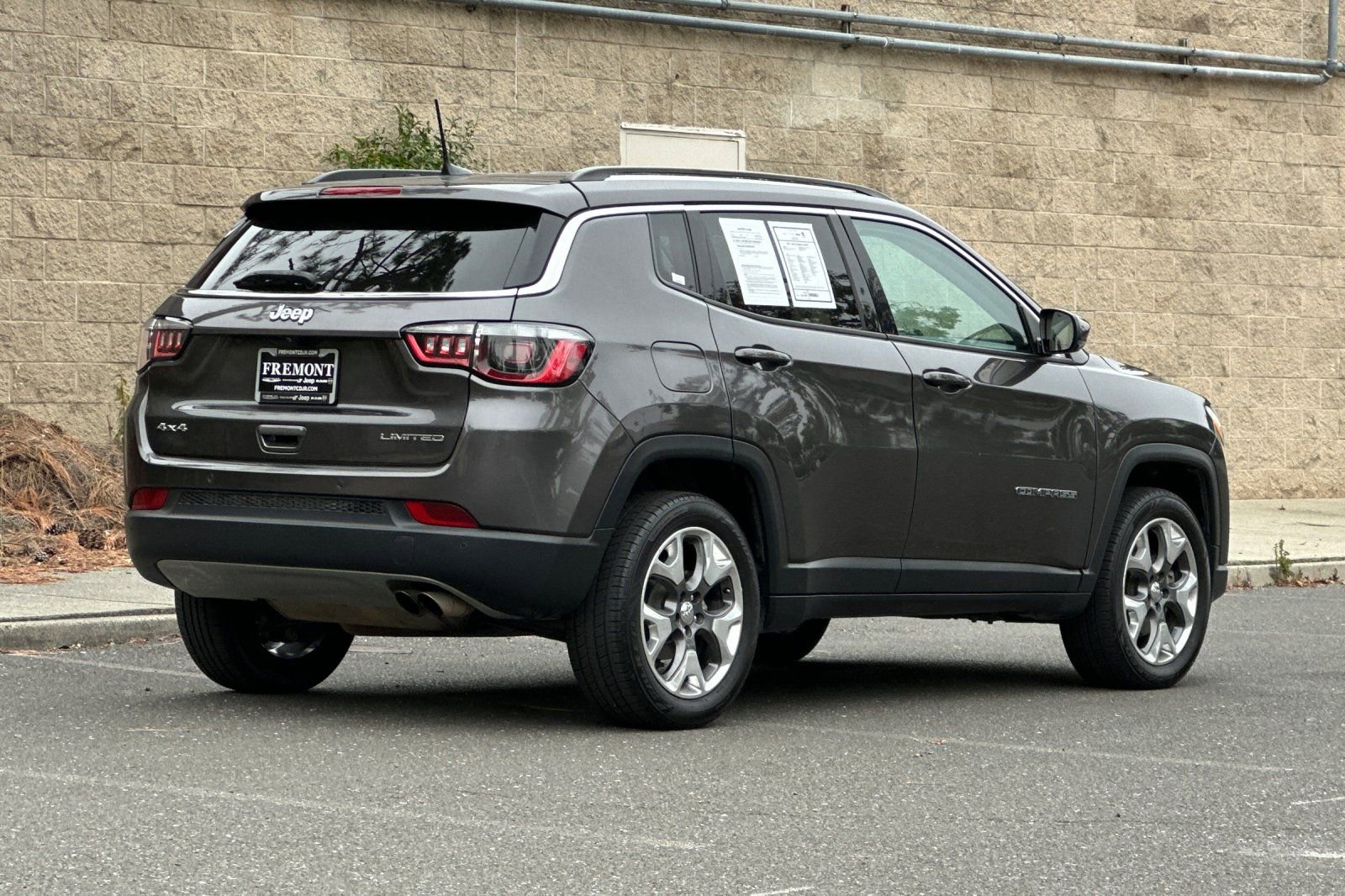 Used 2021 Jeep Compass Limited AWD/4WD image 3