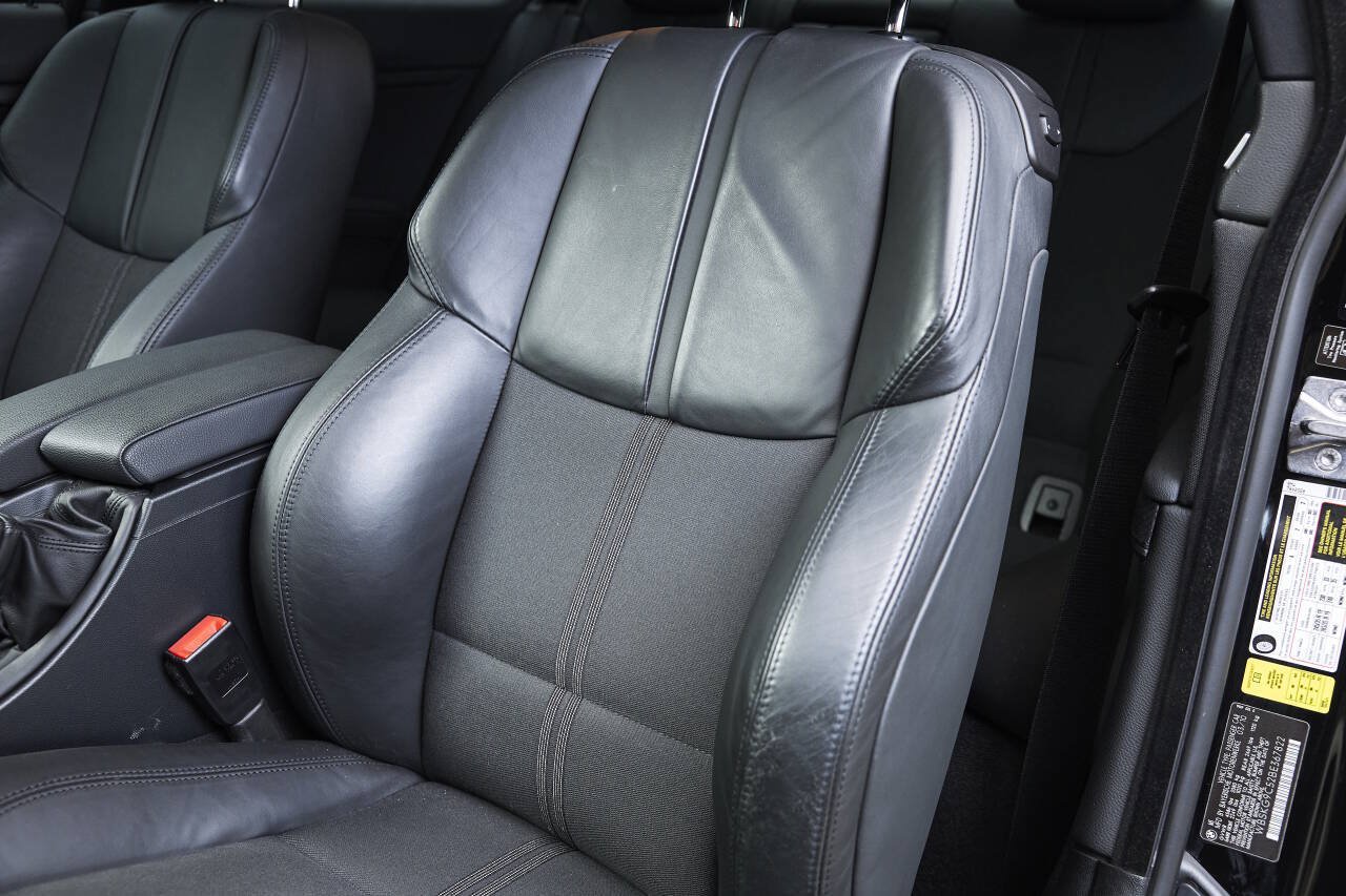 Used 2011 BMW M3 Coupe RWD image 75