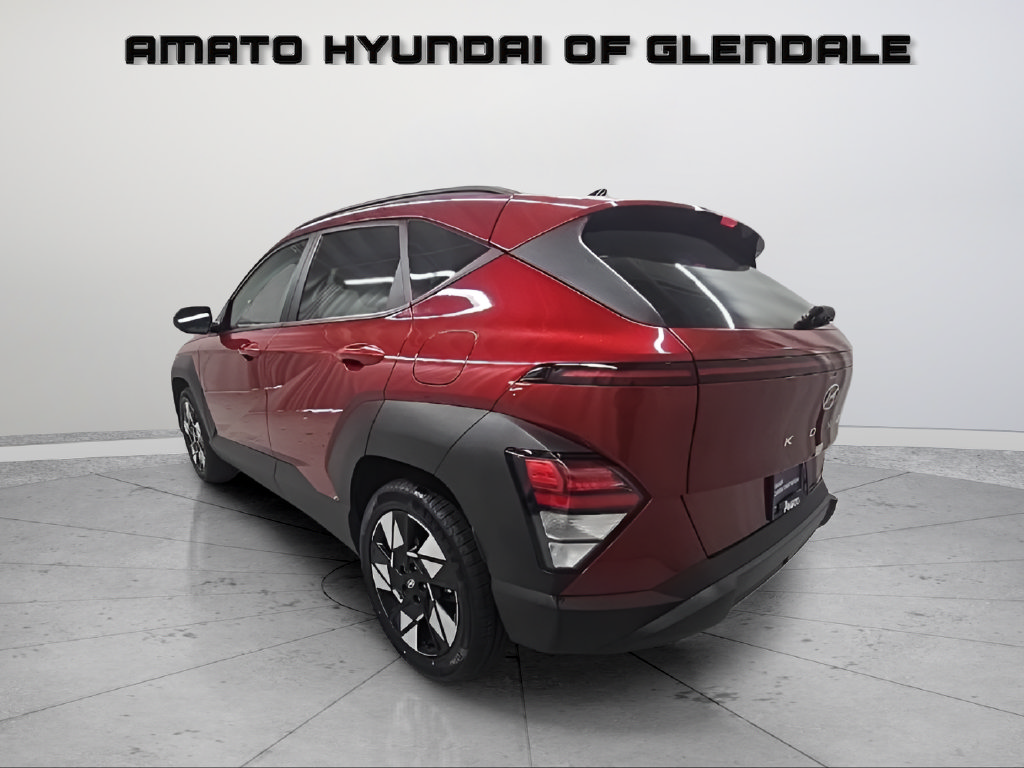Used 2025 Hyundai Kona SEL FWD image 4