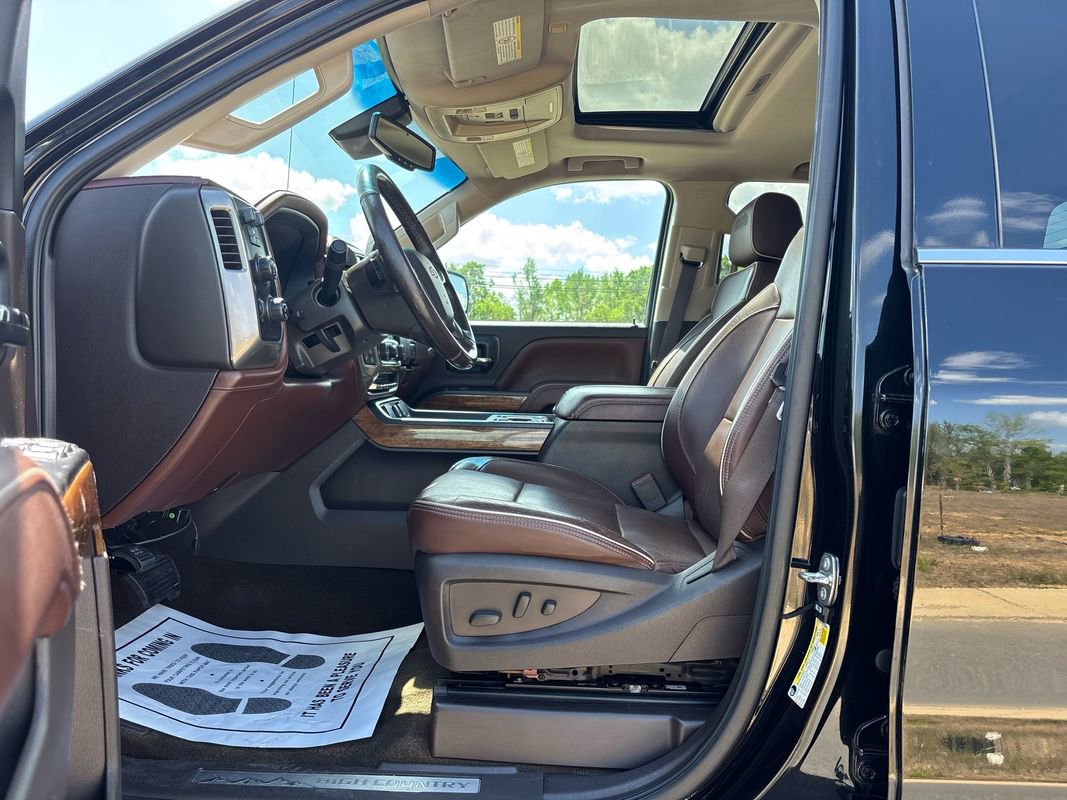 Used 2015 Chevrolet Silverado 2500 High Country w/ Duramax Plus Package image 19
