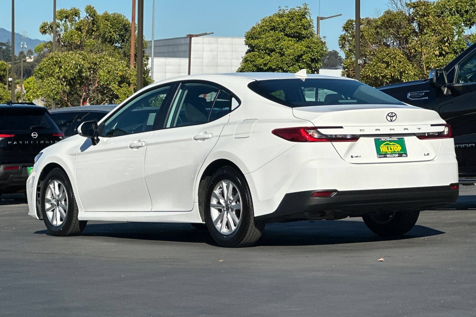 Used 2025 Toyota Camry LE FWD image 7