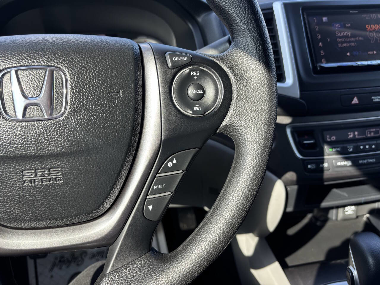 Used 2017 Honda Ridgeline RTS image 33