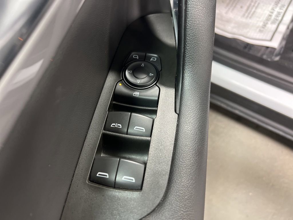 Used 2025 Chevrolet Blazer LT image 21