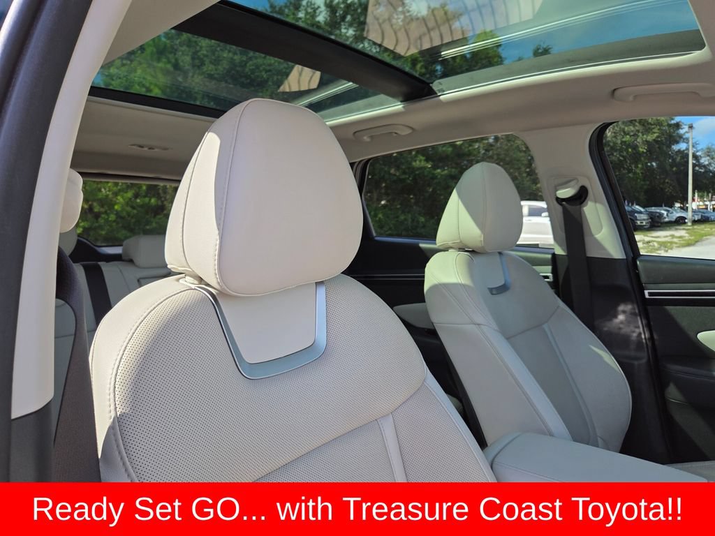 Used 2024 Hyundai Tucson Limited AWD/4WD image 16