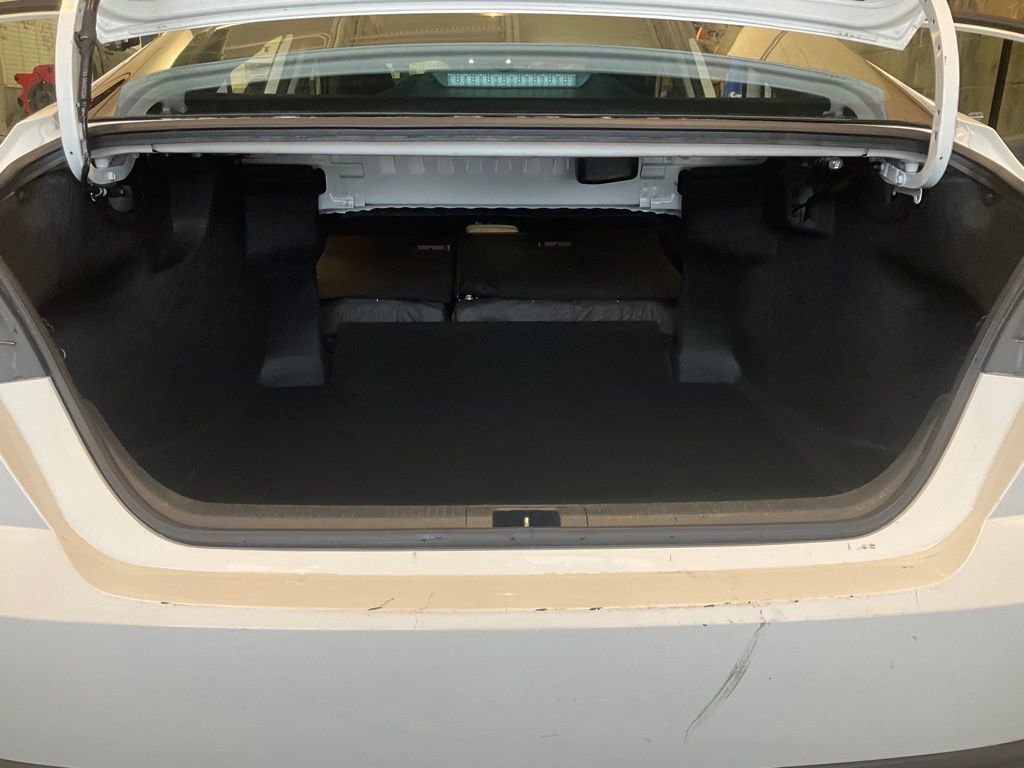 Used 2025 Toyota Camry LE image 27