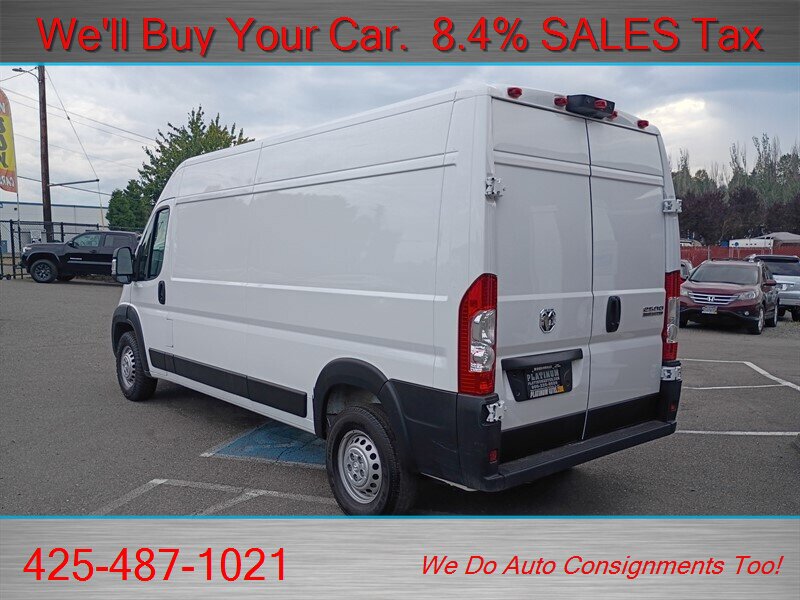 Used 2025 RAM ProMaster 2500 w/ Convenience Group FWD image 8
