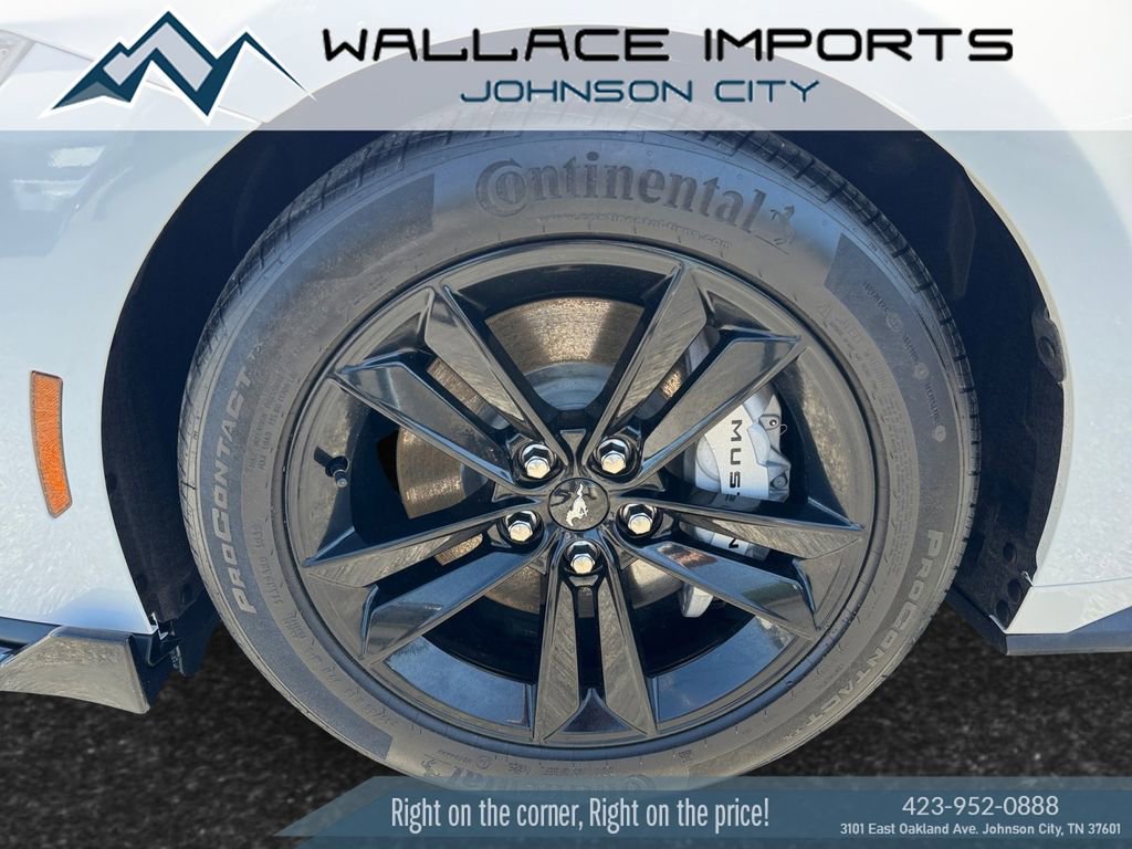 Used 2025 Ford Mustang GT RWD image 9