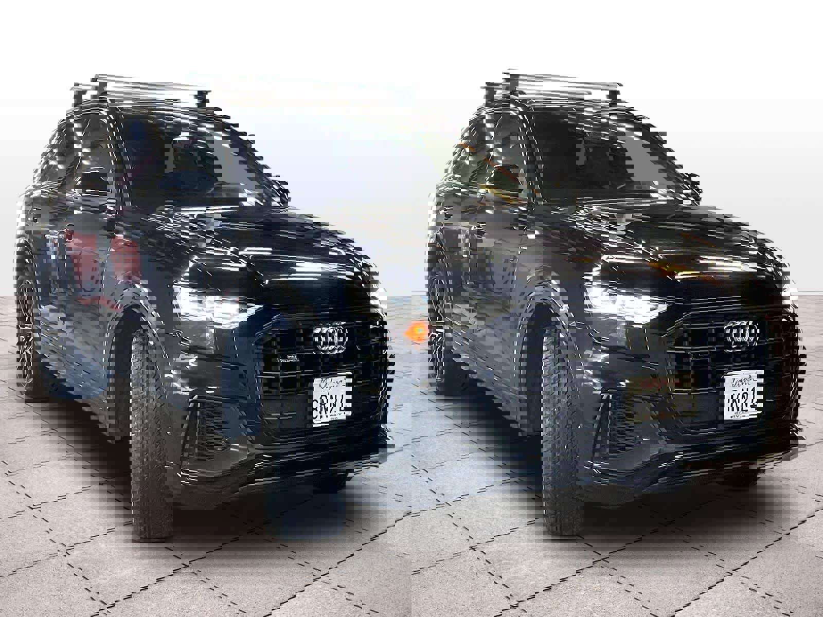 Used 2020 Audi Q8 Premium Plus w/ Premium Plus Package image 2