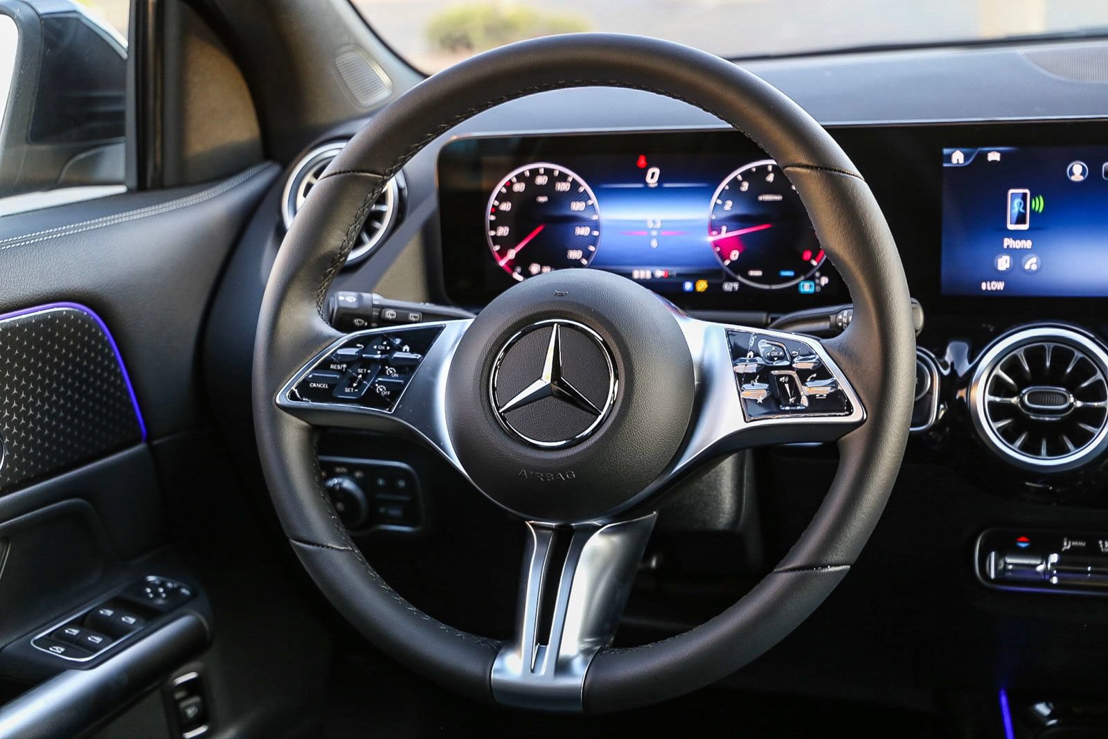 Used 2025 Mercedes-Benz GLA 250 4MATIC image 15