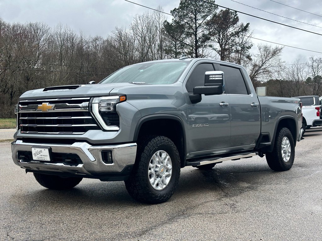 Used 2024 Chevrolet Silverado 2500 LTZ image 7