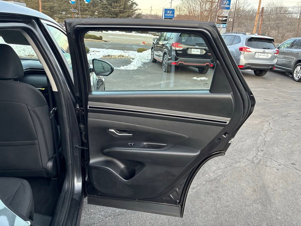 Used 2023 Hyundai Tucson SE image 44