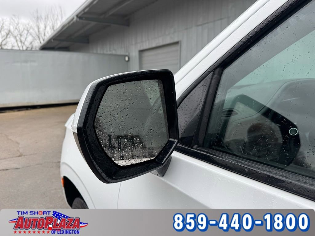 Used 2023 Chevrolet Suburban Z71 image 18