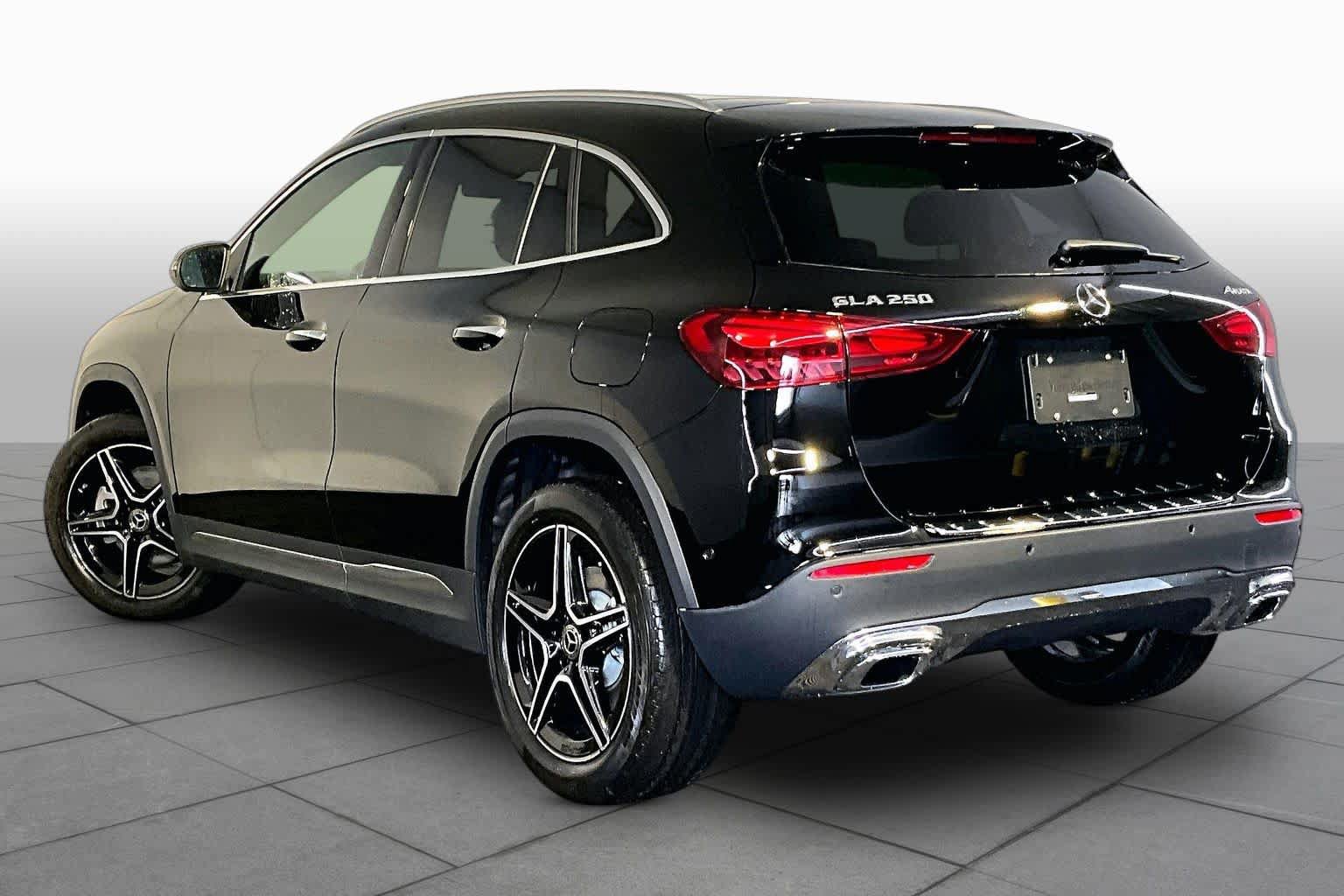 New 2026 Mercedes-Benz GLA 250 4MATIC image 3
