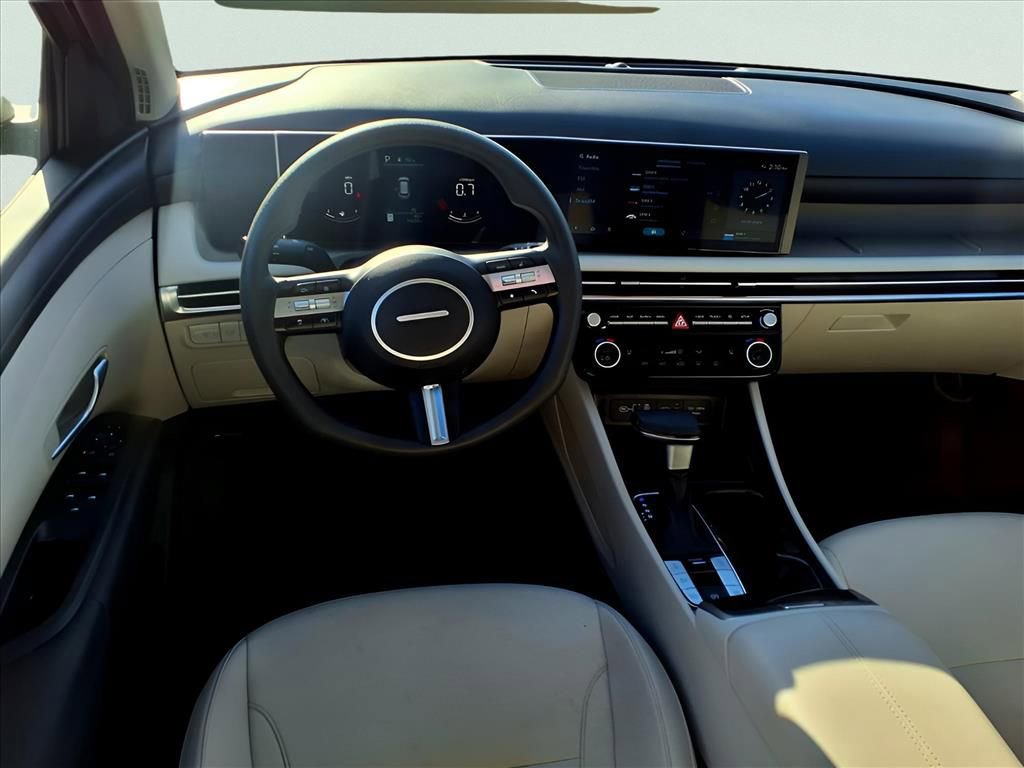 Used 2025 Hyundai Tucson SEL image 11