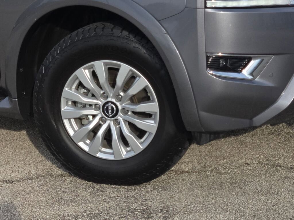 Used 2024 Nissan Armada SV video 3