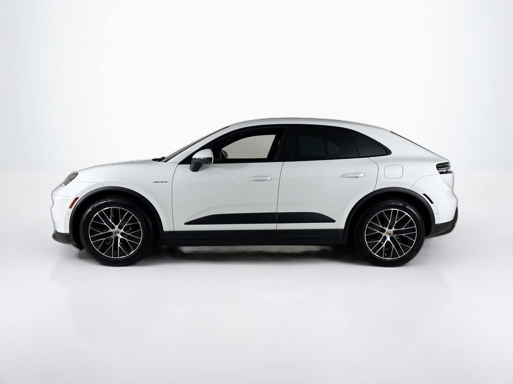 Certified 2025 Porsche Macan Electric RWD image 2