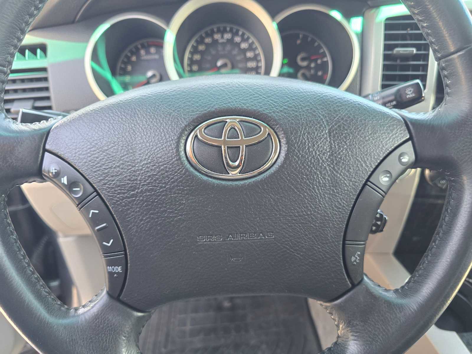 Used 2008 Toyota 4Runner Limited AWD/4WD image 25