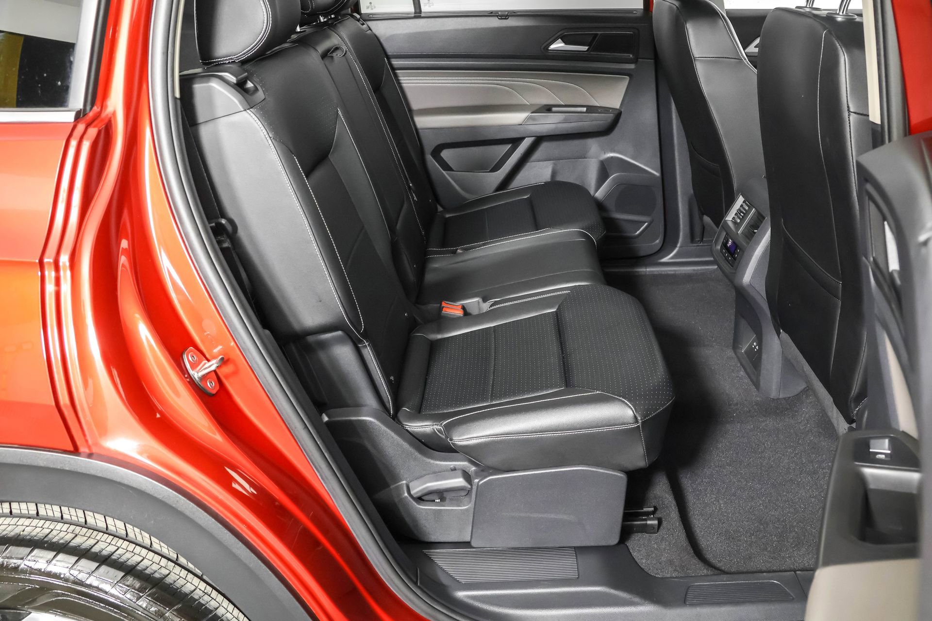 Certified 2022 Volkswagen Atlas SEL image 43