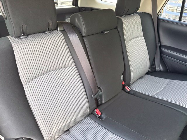 Used 2018 Toyota 4Runner SR5 AWD/4WD image 27