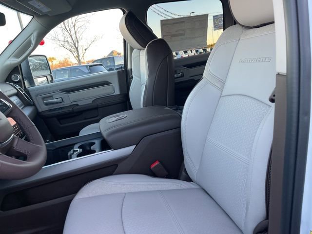New 2026 RAM 2500 Laramie AWD/4WD image 8