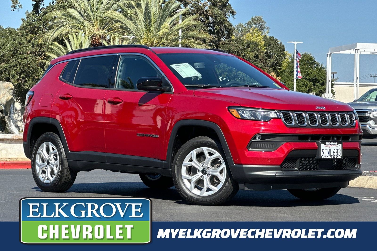 Used 2025 Jeep Compass Latitude w/ Sun and Sound Group