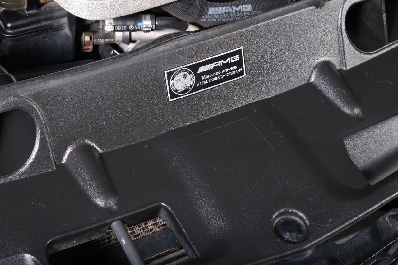 Used 2013 Mercedes-Benz C 63 AMG Coupe w/ Multimedia Pkg image 9