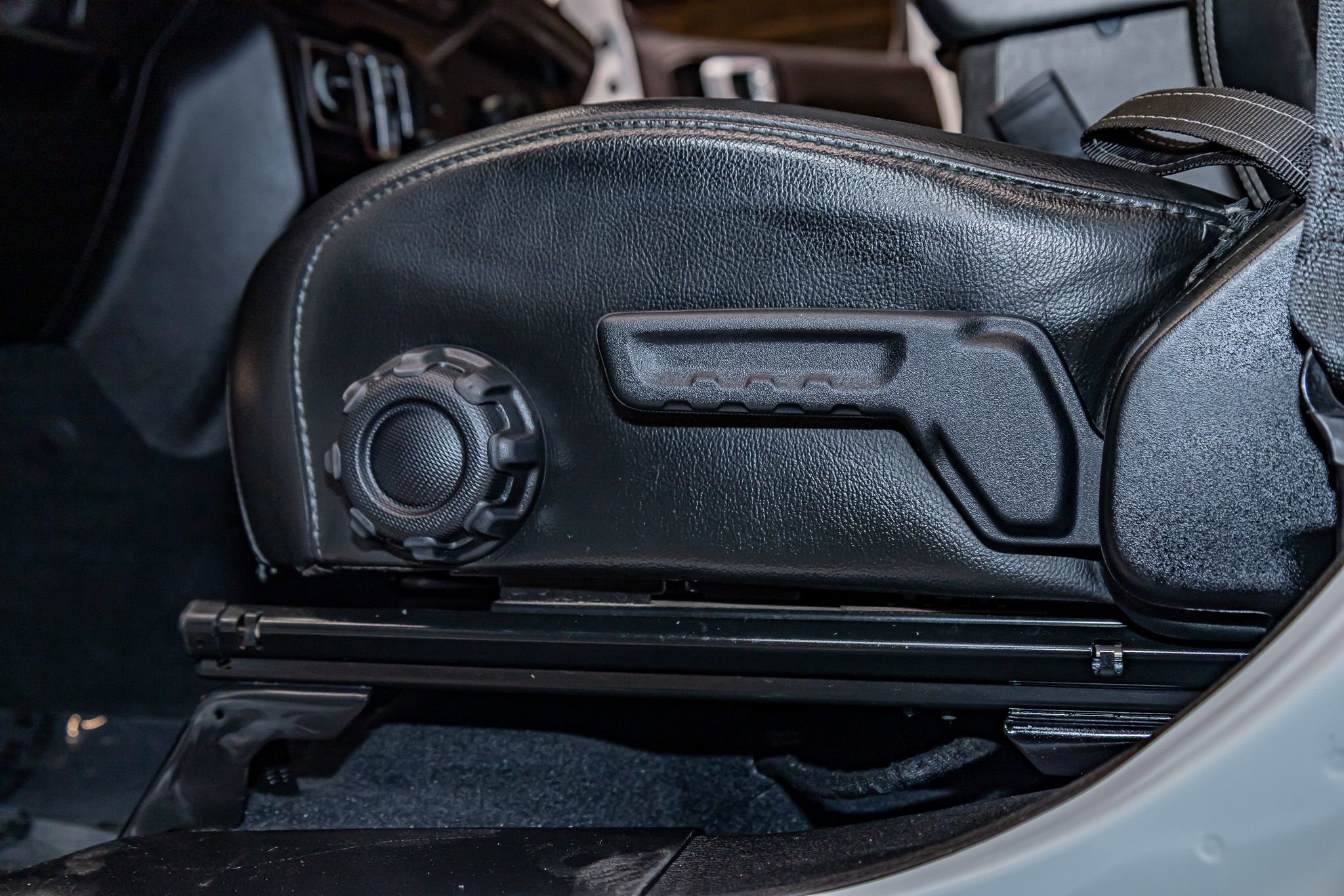 Used 2022 Jeep Gladiator Overland w/ Popular Equipment Package image 25