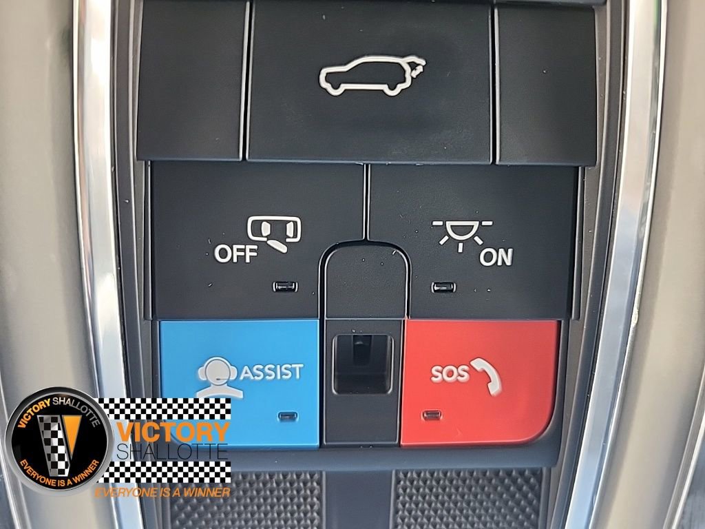 Certified 2024 Jeep Wagoneer Series II w/ Flexible Seating Group image 37