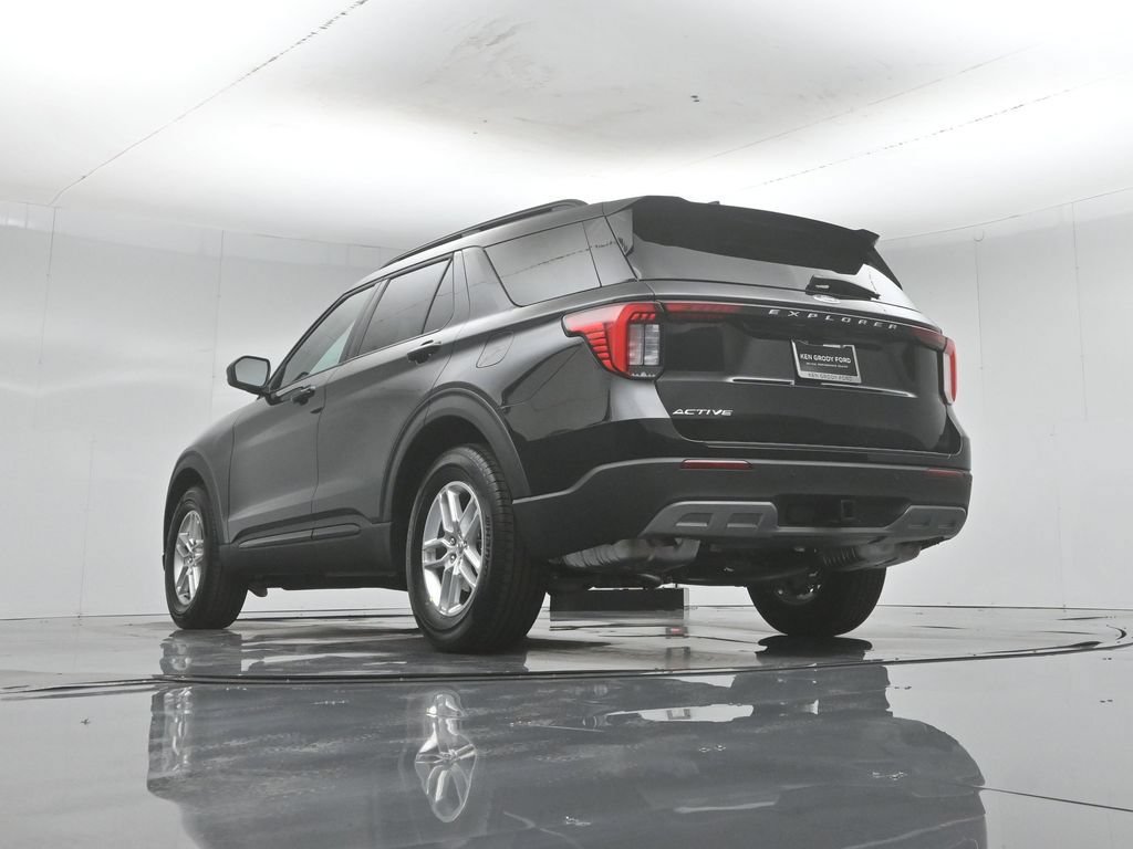 New 2026 Ford Explorer Active w/ Active Comfort Package RWD image 47
