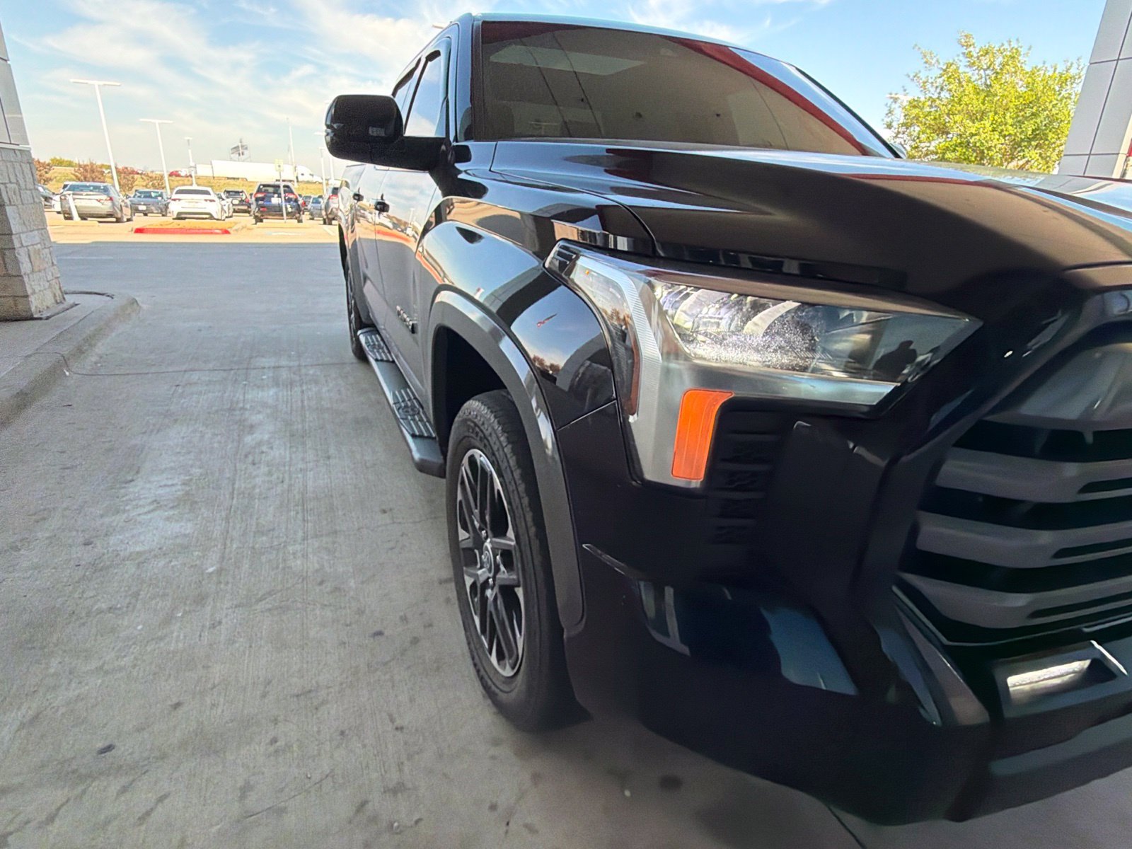 Used 2024 Toyota Tundra Limited w/ Power Package AWD/4WD image 32