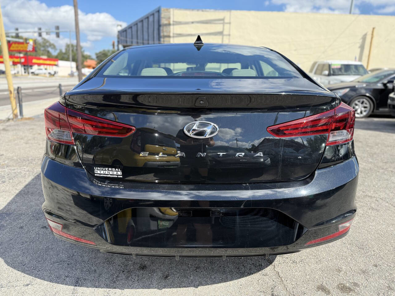 Used 2019 Hyundai Elantra SEL image 6