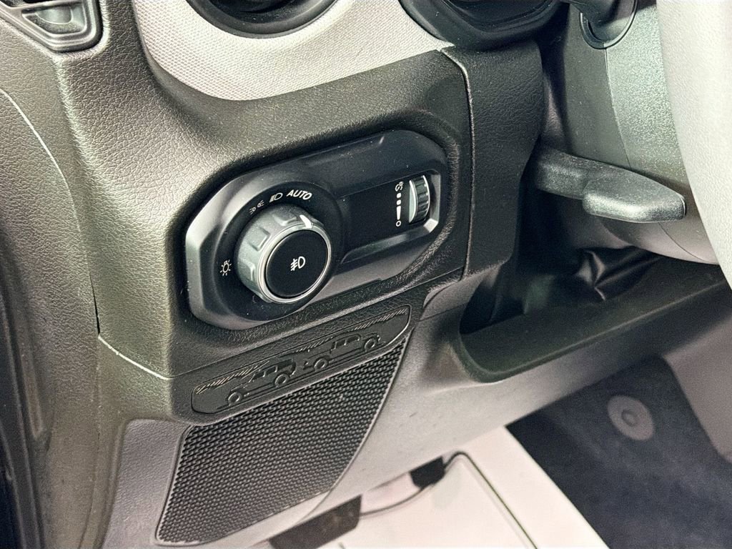 Used 2024 Jeep Wrangler Willys image 10