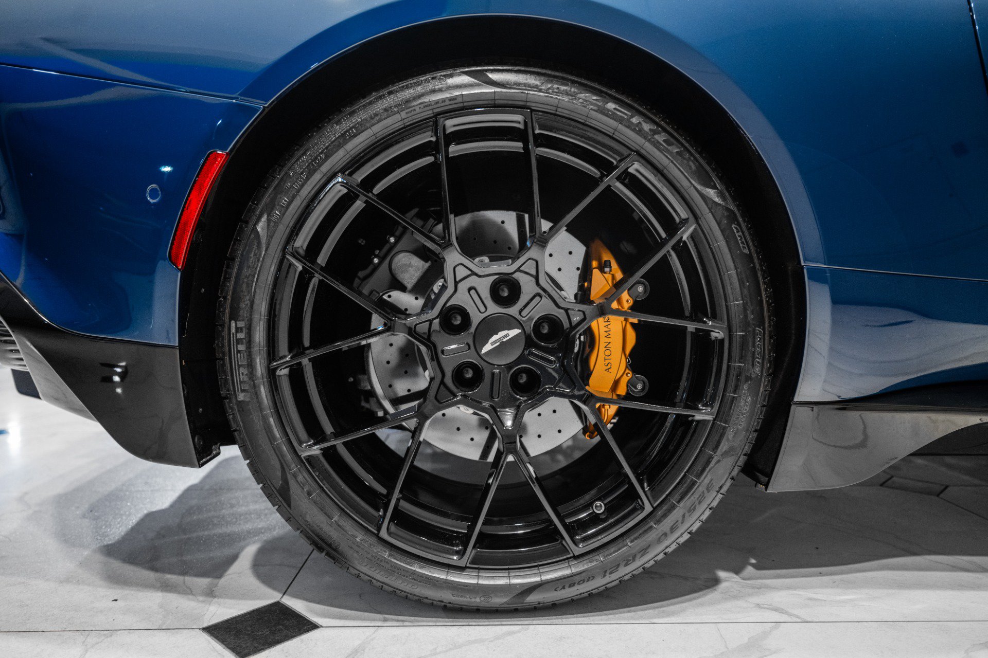New 2025 Aston Martin Vanquish RWD image 49