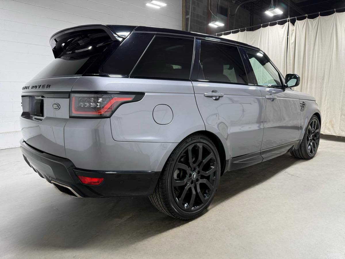 Used 2022 Land Rover Range Rover Sport HSE Silver Edition image 4
