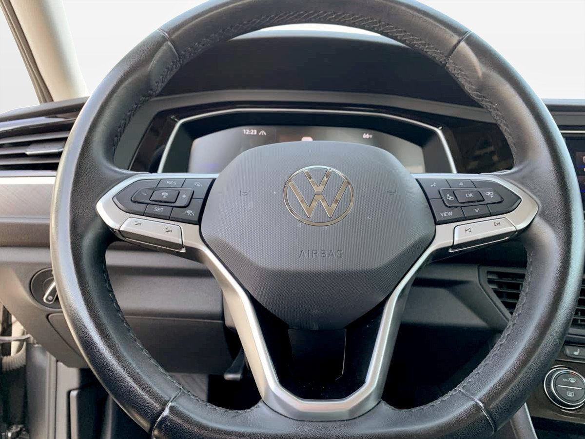 Used 2024 Volkswagen Jetta SE FWD image 22