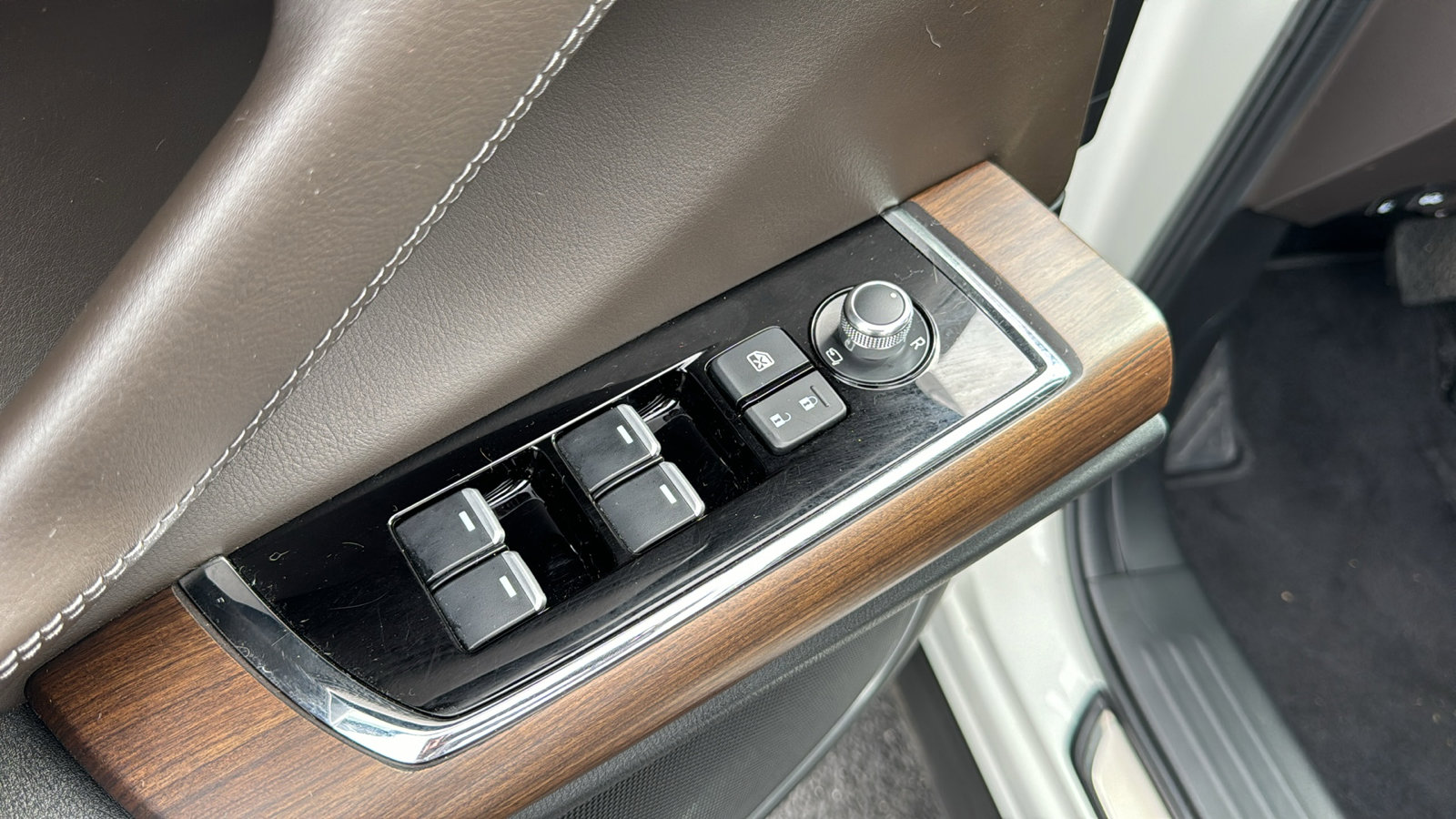 Used 2022 MAZDA CX-9 Signature image 12