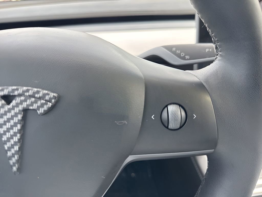 Used 2023 Tesla Model Y Long Range image 16